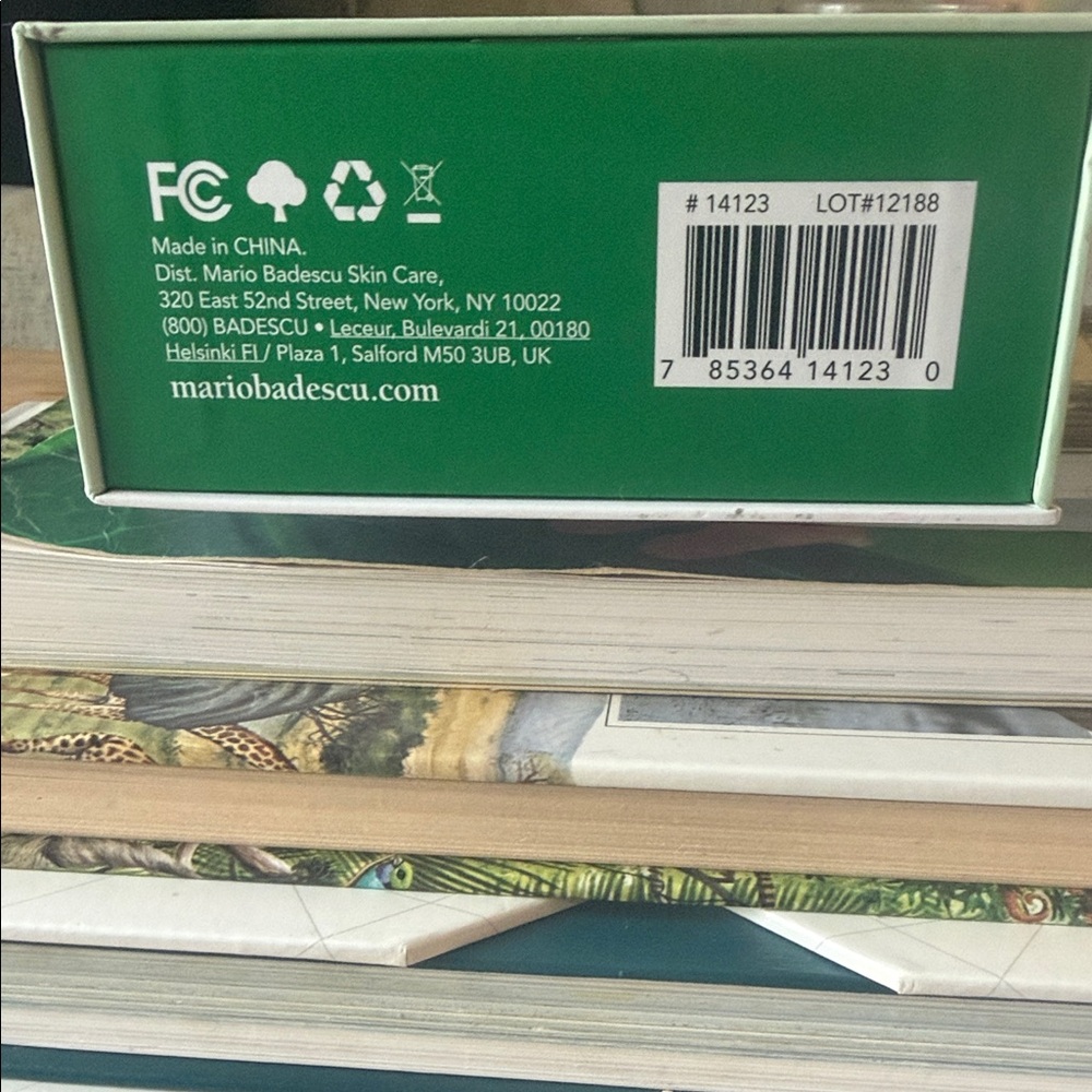 Mario Badescu Hydro Pressure Blackhead Remover Packaging - Picture 4 of 4